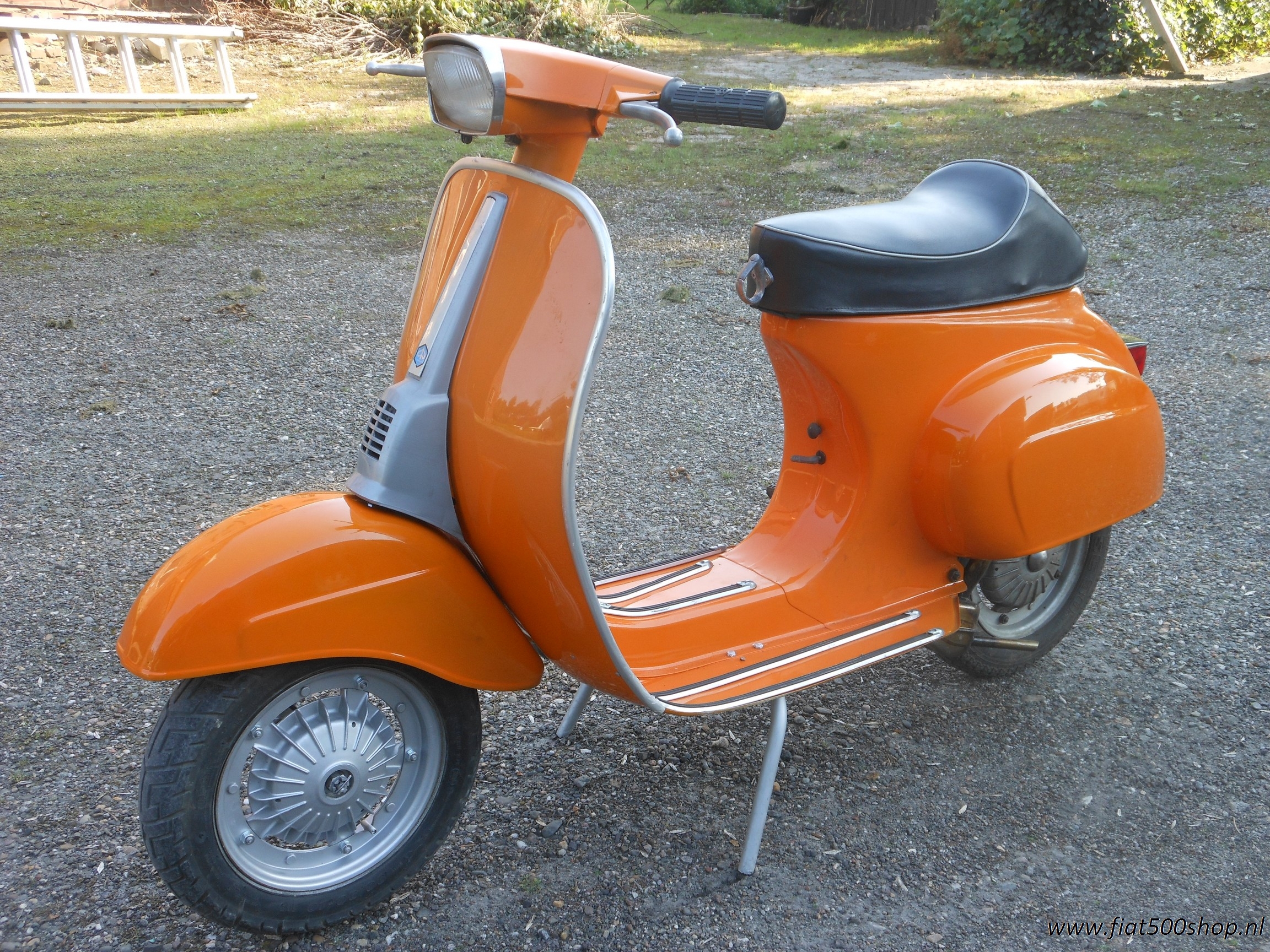 vespa-50cc-special-4-versnellingen-oker-geel,duursma slochteren